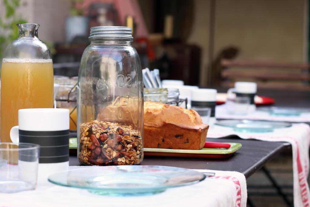 Les Pierres Sauvages Bed & Breakfast Besse-sur-Issole Ngoại thất bức ảnh